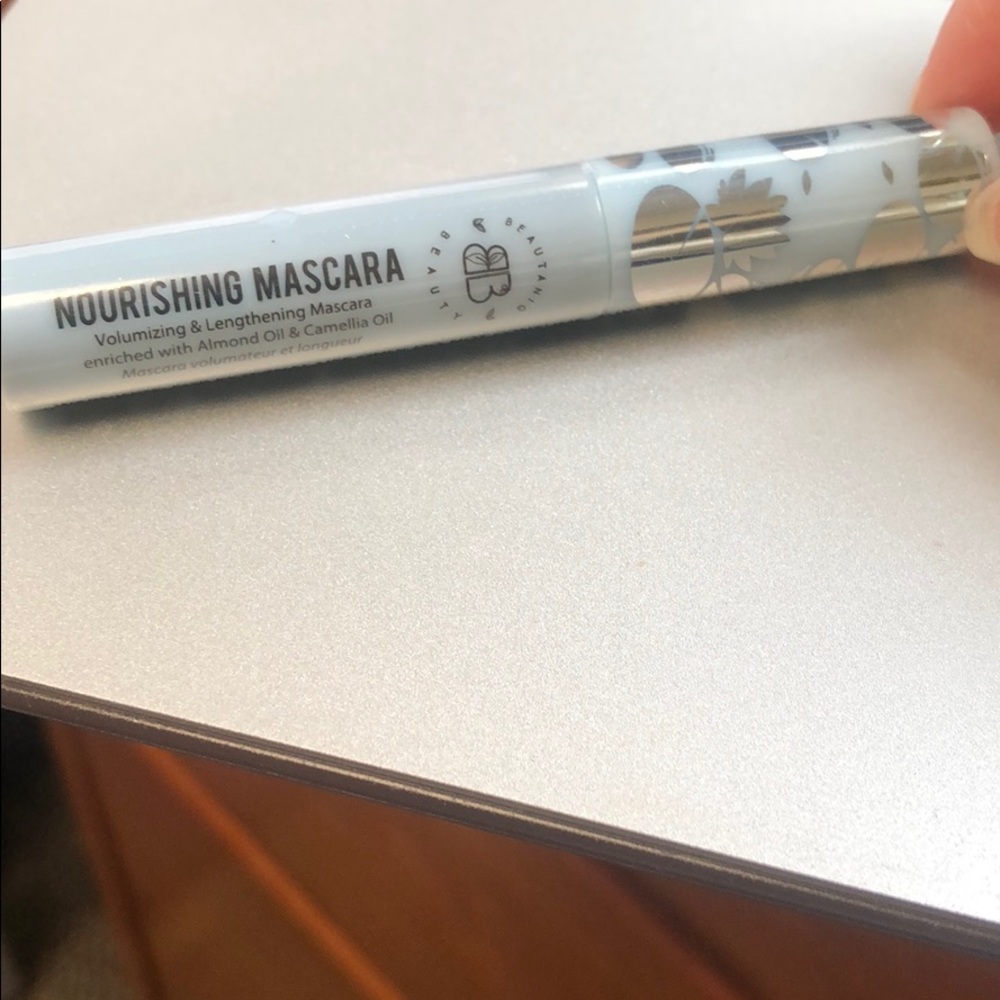 Mascara